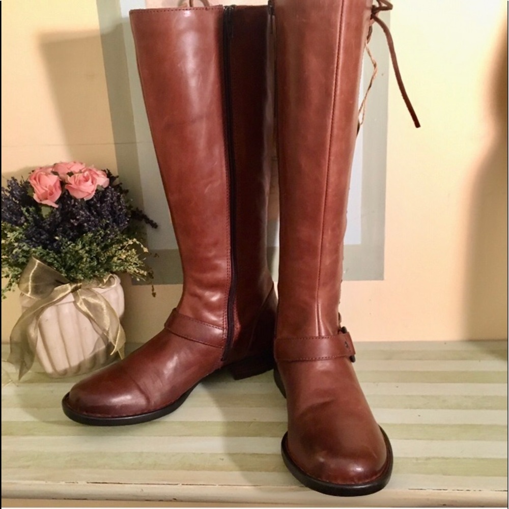 Born Estelle Lace-Up Dark Tan Boots
